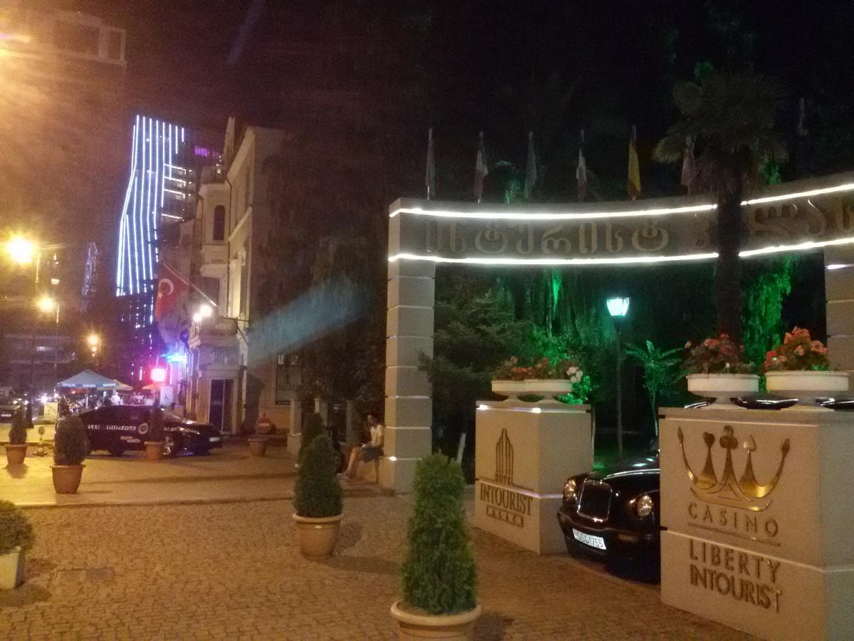 Mar Nero Hostel Μπατούμι Εξωτερικό φωτογραφία
